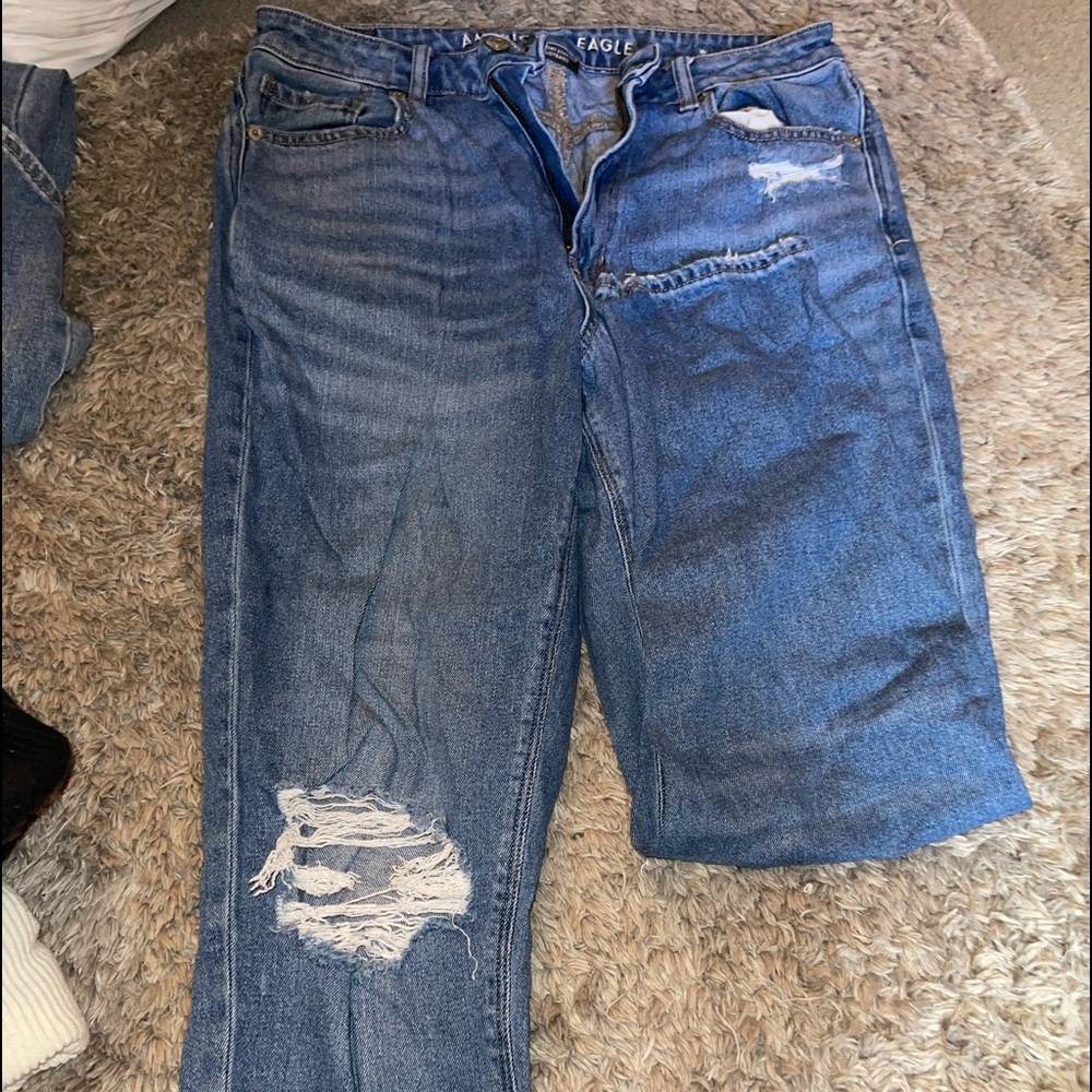 American eagle mom jeans